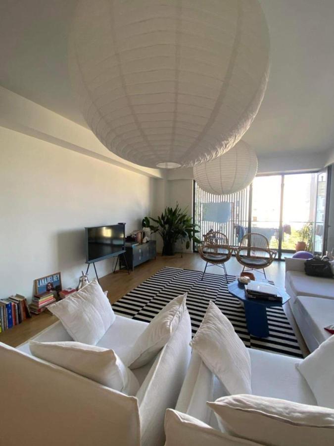 Grand Apartment *